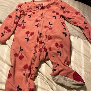 One piece pajamas. Size 4T